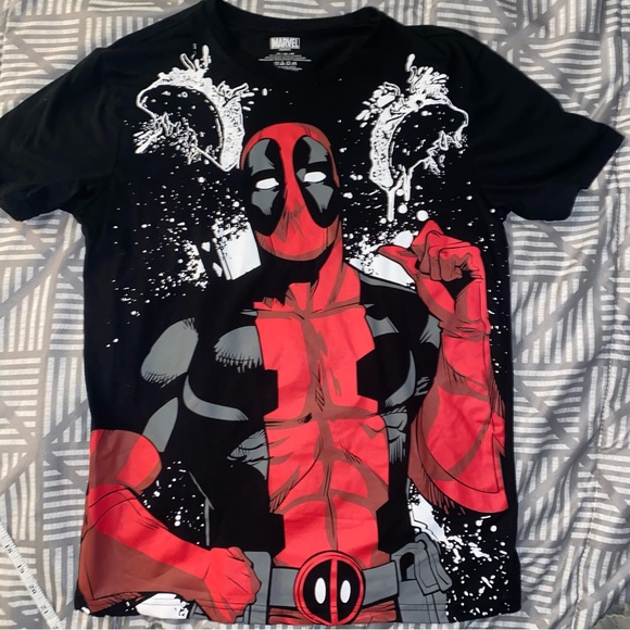 Marvel Deadpool Graphic Tee Medium - Picture 4 of 6